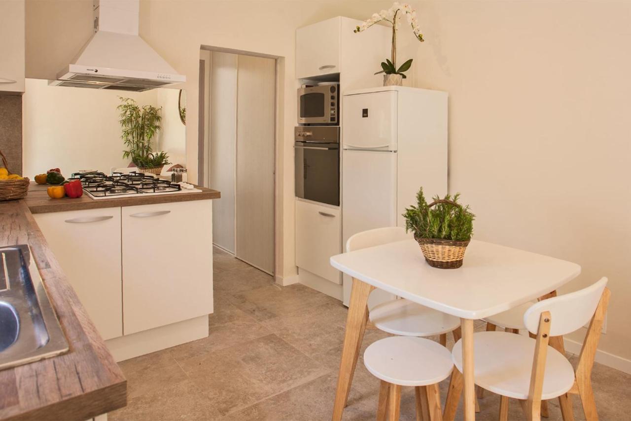 Maison Kiwi Avec Piscine Chauffee Terrasse Jardin Et Bbq A Calvi カルヴィ エクステリア 写真
